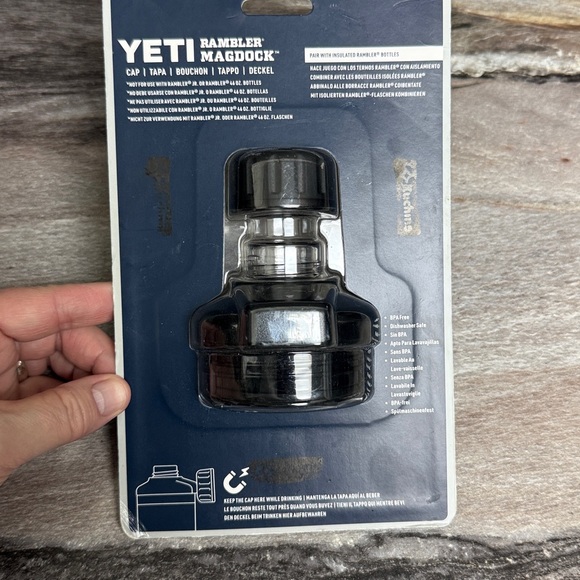 The YETI Rambler® MagDock™ Cap - Picture 4 of 5